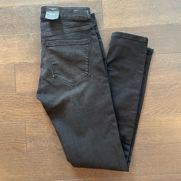 New with tags Scotch & Soda black skinny jeans size 29/32 fits like 25/32 - Picture 3 of 5